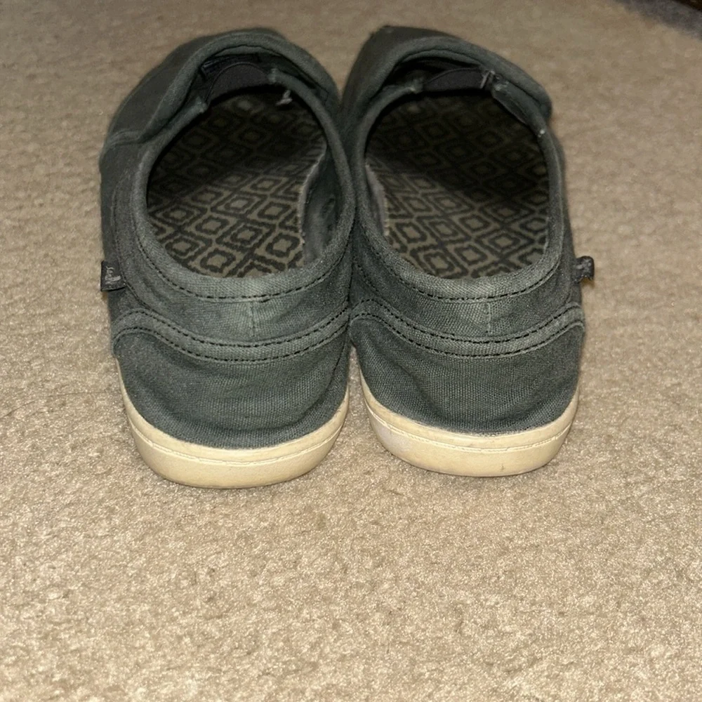 Sanuks